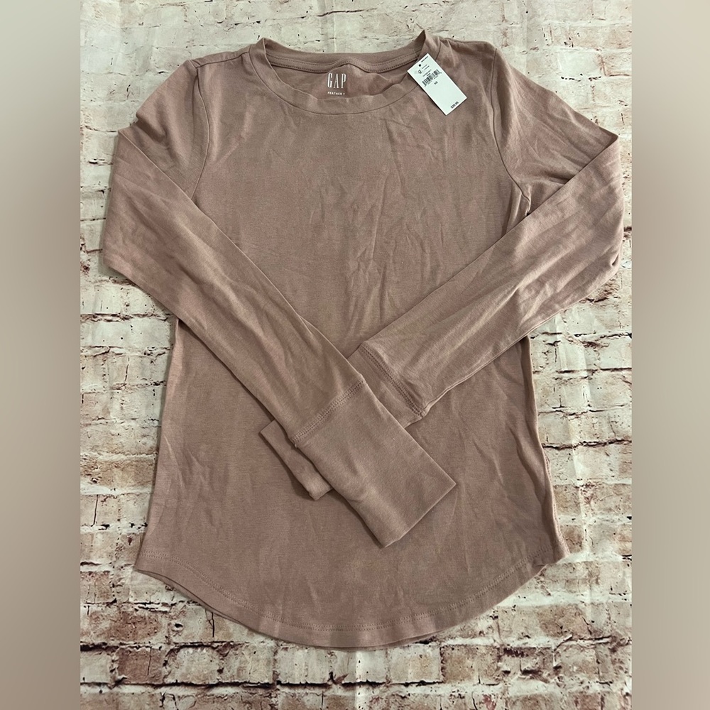 NWT Gap Long Sleeve Feather Tee, Size XS, Mauve Pink